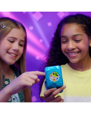 Bitzee Magicals Interactive Digital Pet