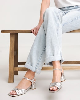 Twist Flexible Sandal E Fit - Image