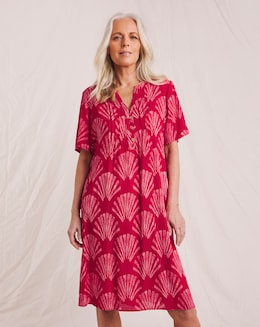 Julipa Printed Crinkle Shift Dress - Image