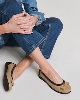 Elastic Topline Ballerina Wide Fit - Image