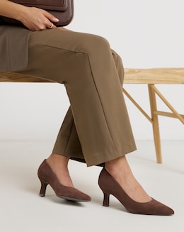 Pointed Toe Kitten Heel Shoe Ex Wide - Image