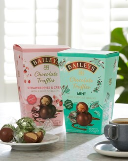 Baileys Mint & Strawberry truffle bundle - Image