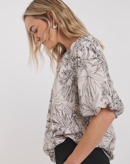 Short Bubble Sleeve Top - Image