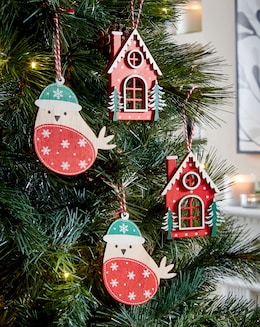 GG Scandi Wood Decorations - Pack of 8 - Image