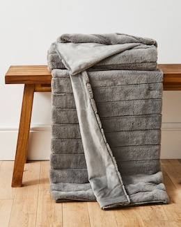 Large Ribbed Faux Fur Throw - Image