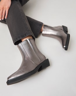 Secret Stretch Seam Western Boots Wide - Image