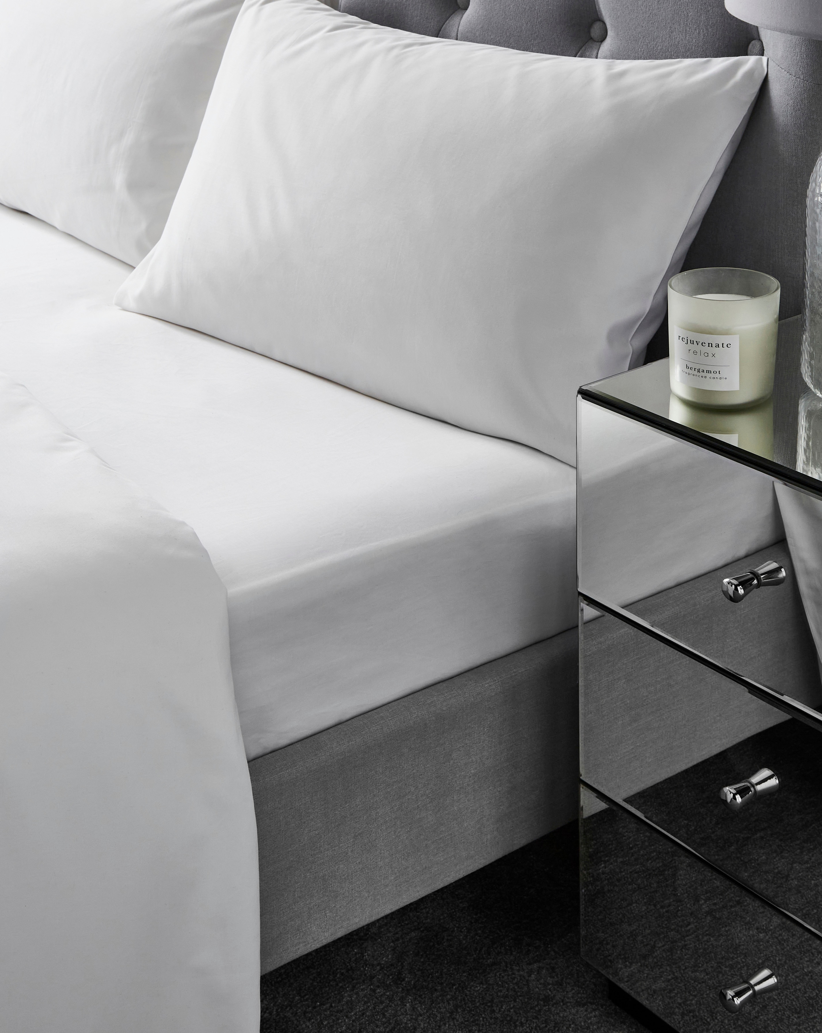 Hotel 300TC Extra Deep Fitted Sheet