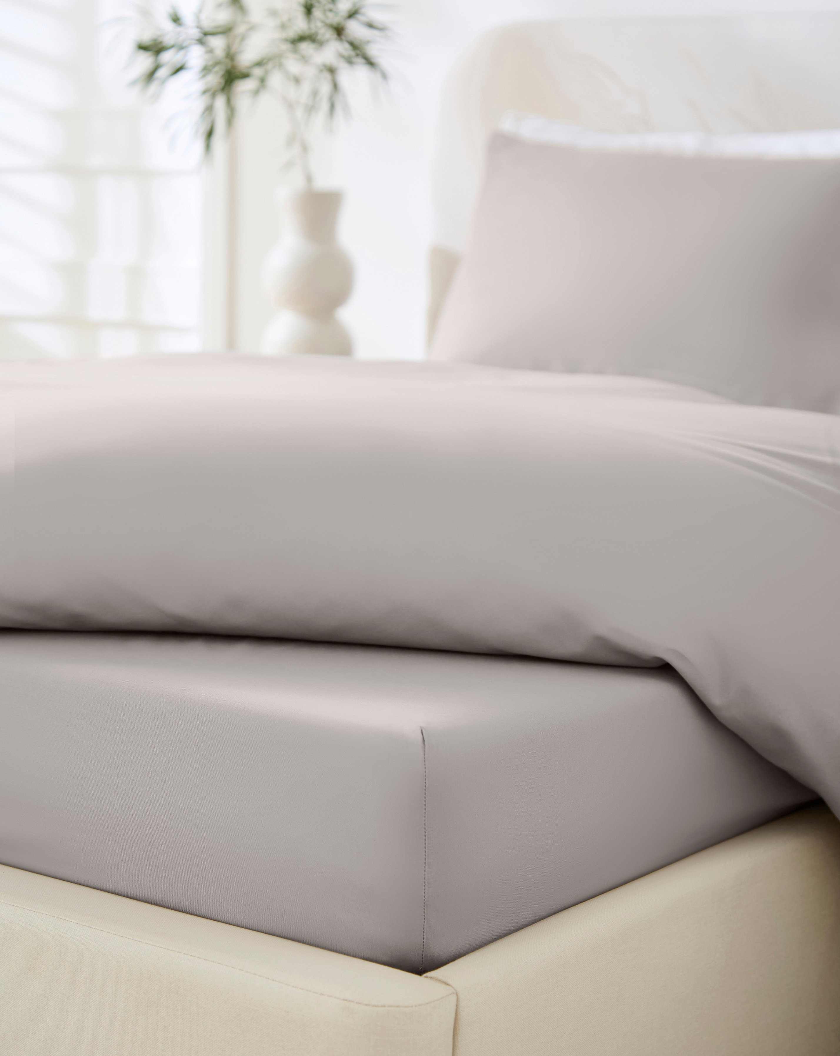 Non Iron Plain Dye 30cm Fitted Sheet - Mink