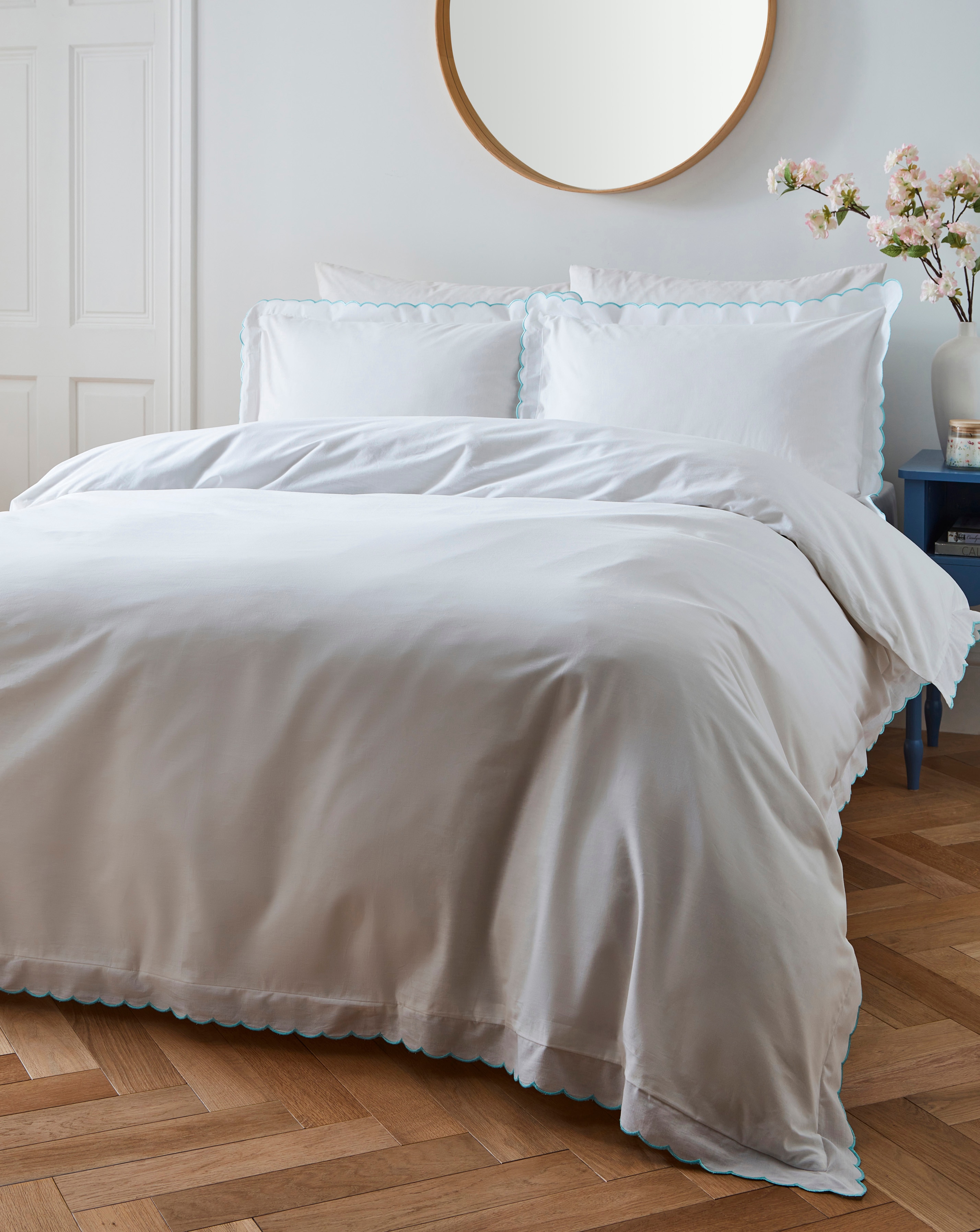 Julipa Scalloped Edged Duvet Set