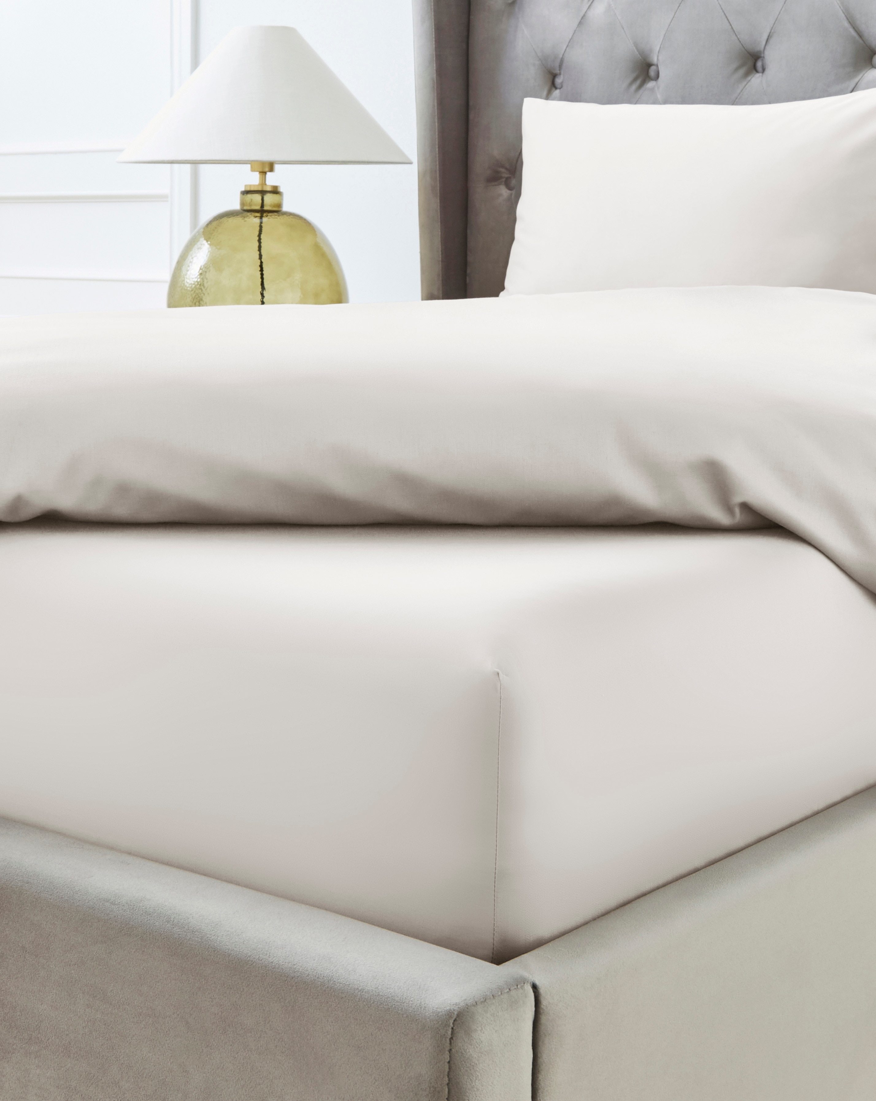 Hotel 300TC Extra Deep 38cm Fitted Sheet