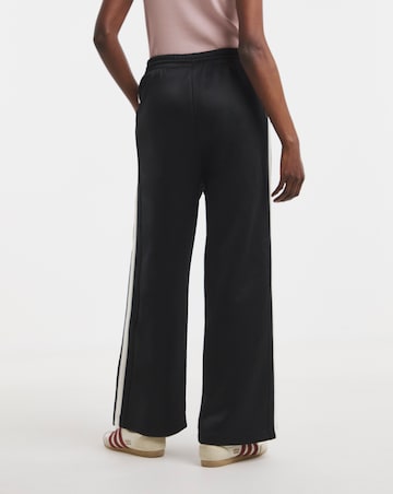 adidas 3 stripe Stadium Track Pant