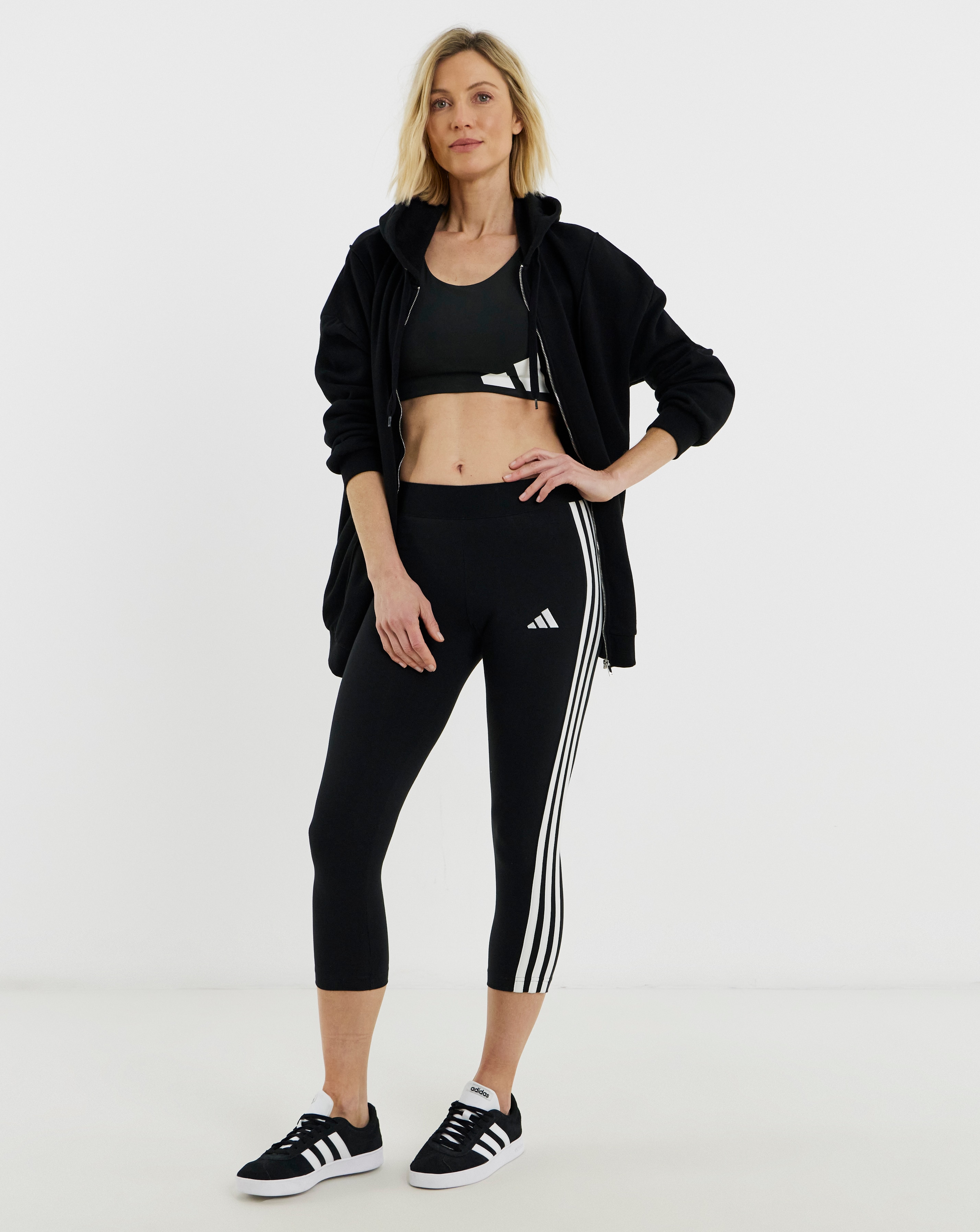 New In - adidas 3 Stripes 3/4 Leggings
