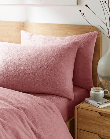 Supersoft Cosy Cuddle Fleece Housewife Pillow Case Pair