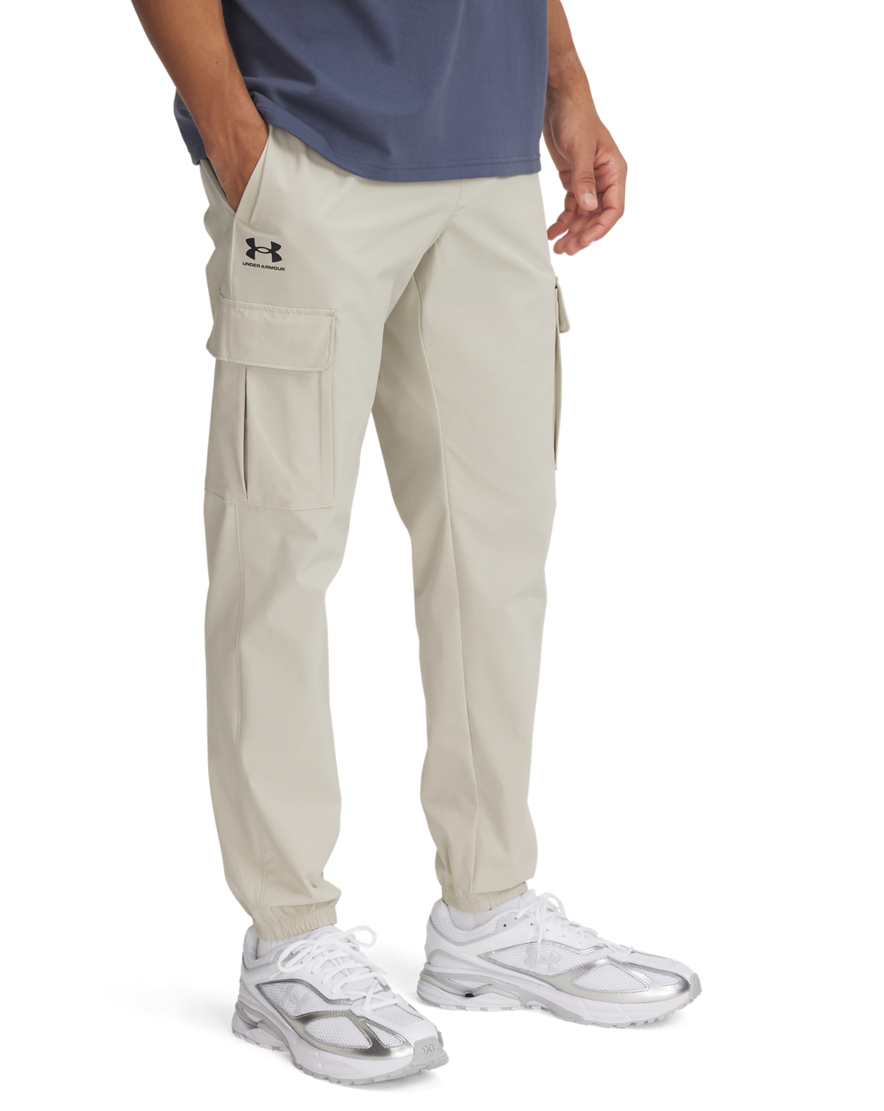 New In - Under Armour Vibe Woven Cargo Pants