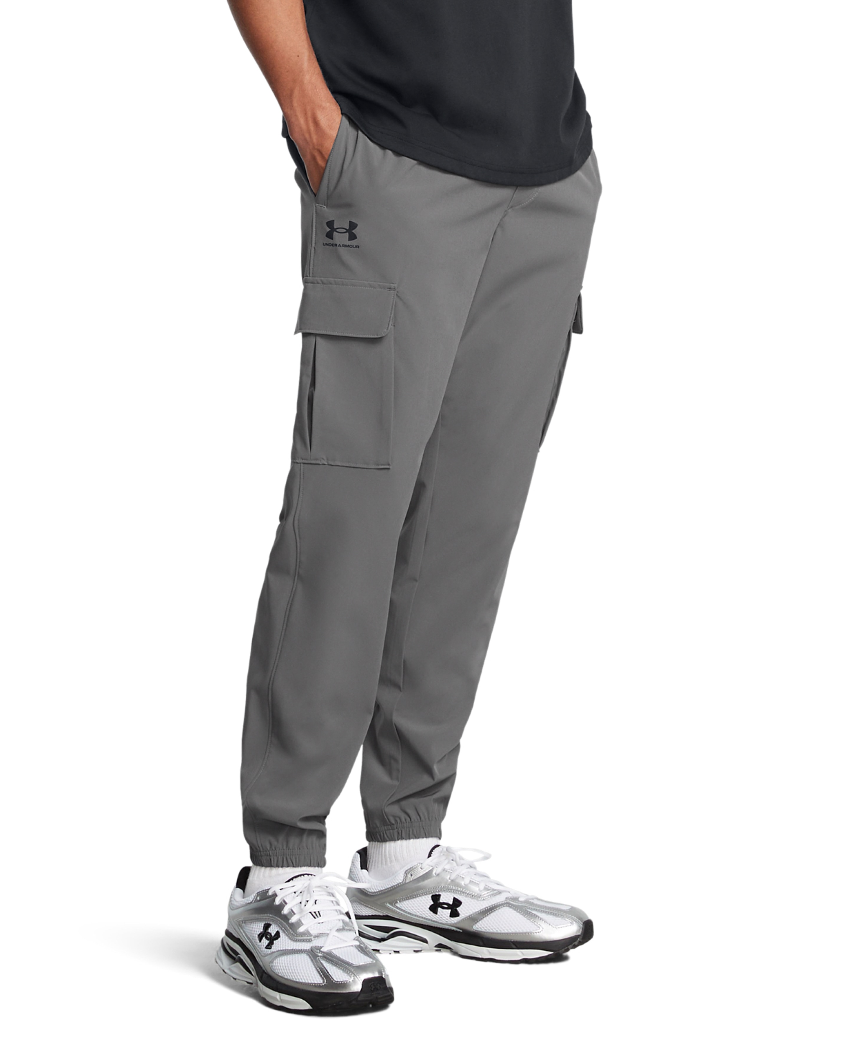 New In - Under Armour Vibe Woven Cargo Pants