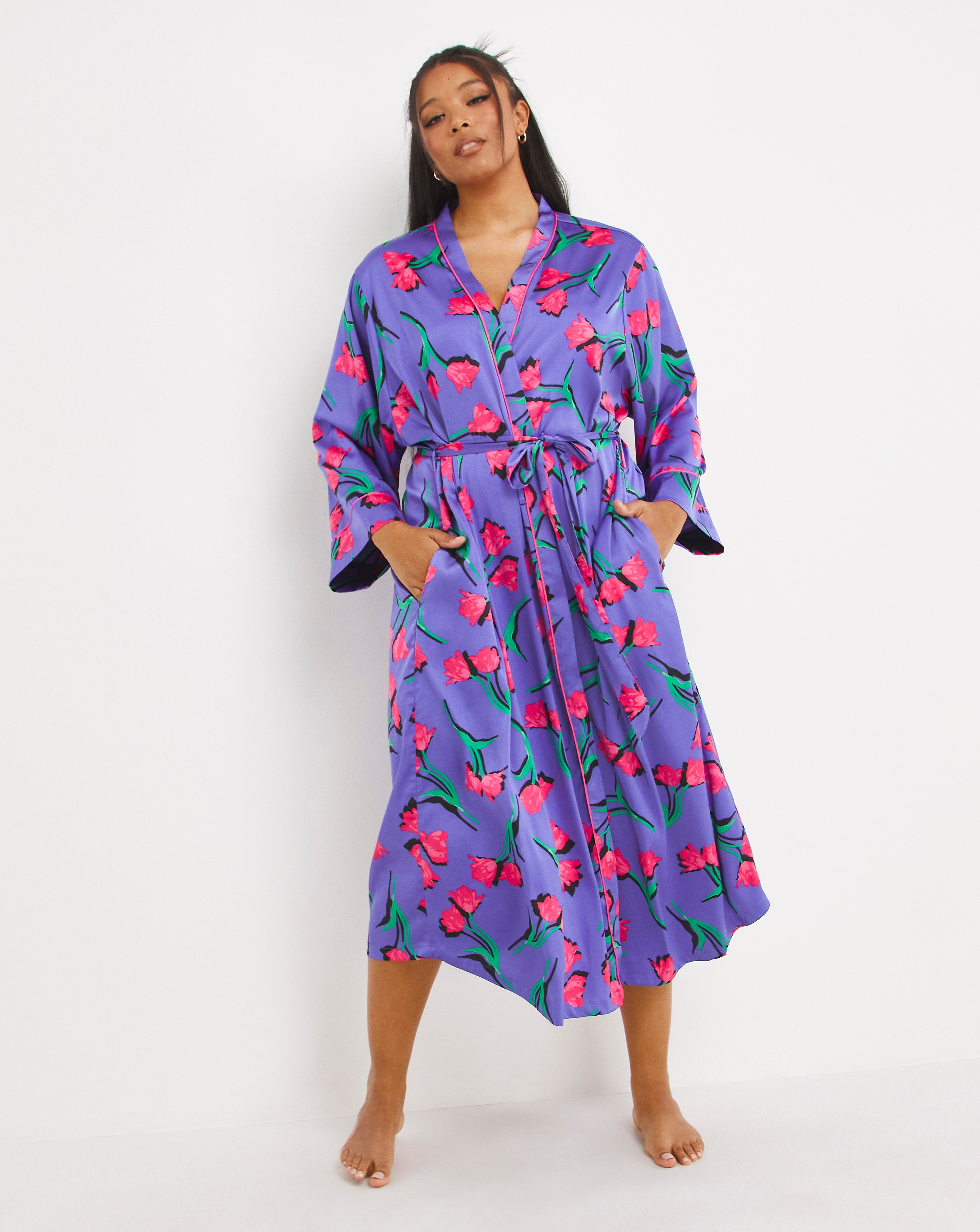 Nobodys Child Satin Long Sleeve Robe