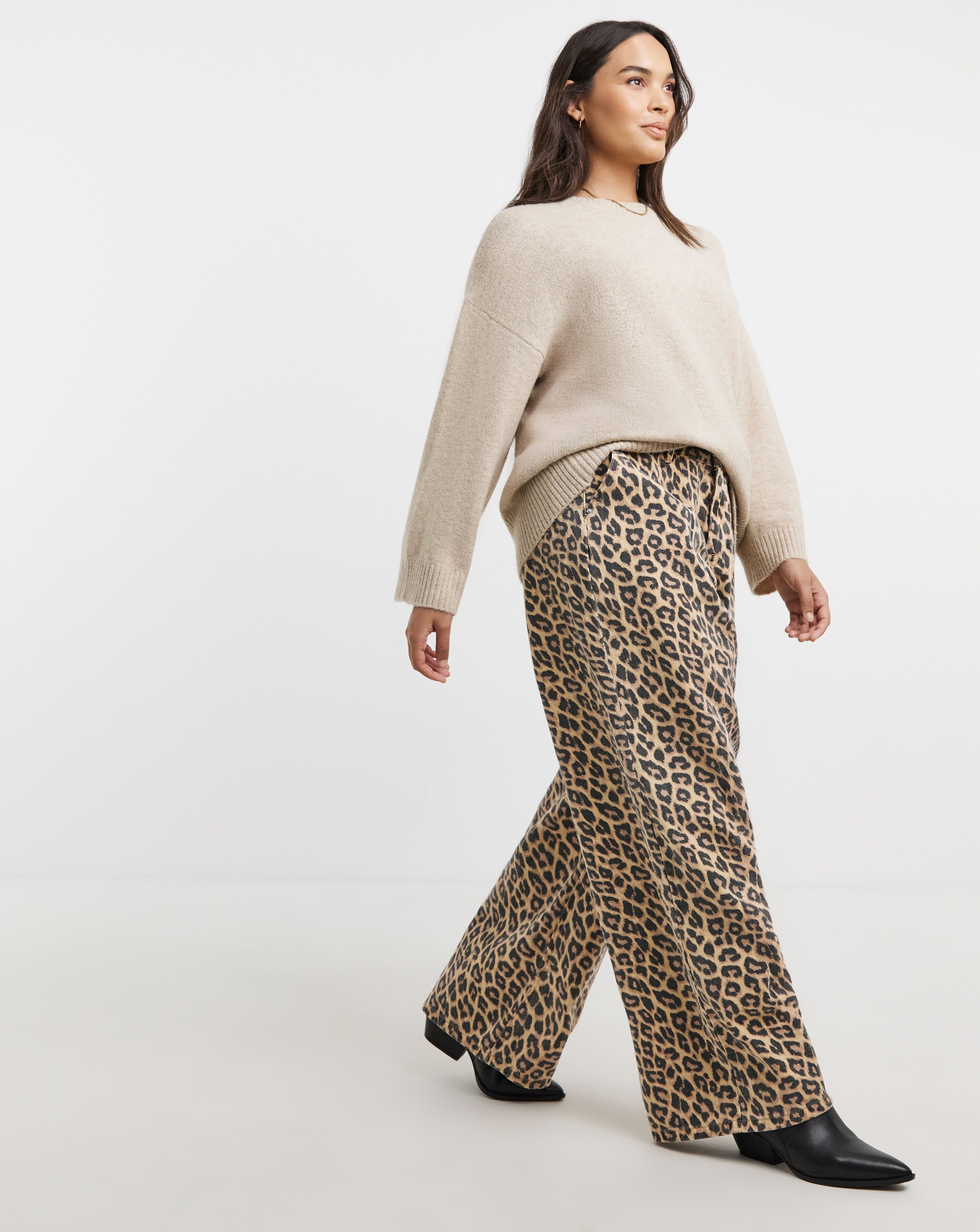 Leopard Print Denim Pleat Wide Leg Jeans