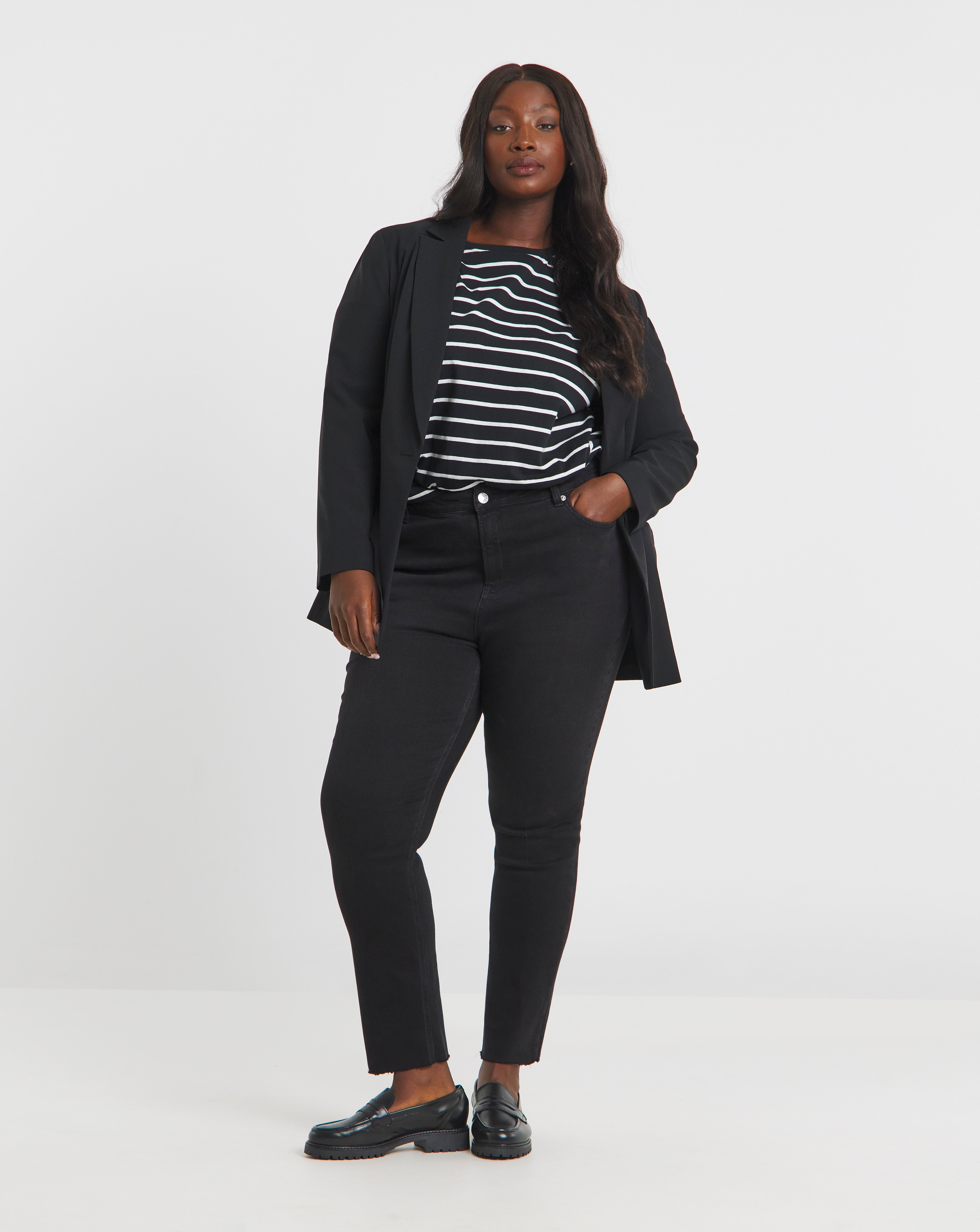 SBE Black Ankle Grazer Jeans