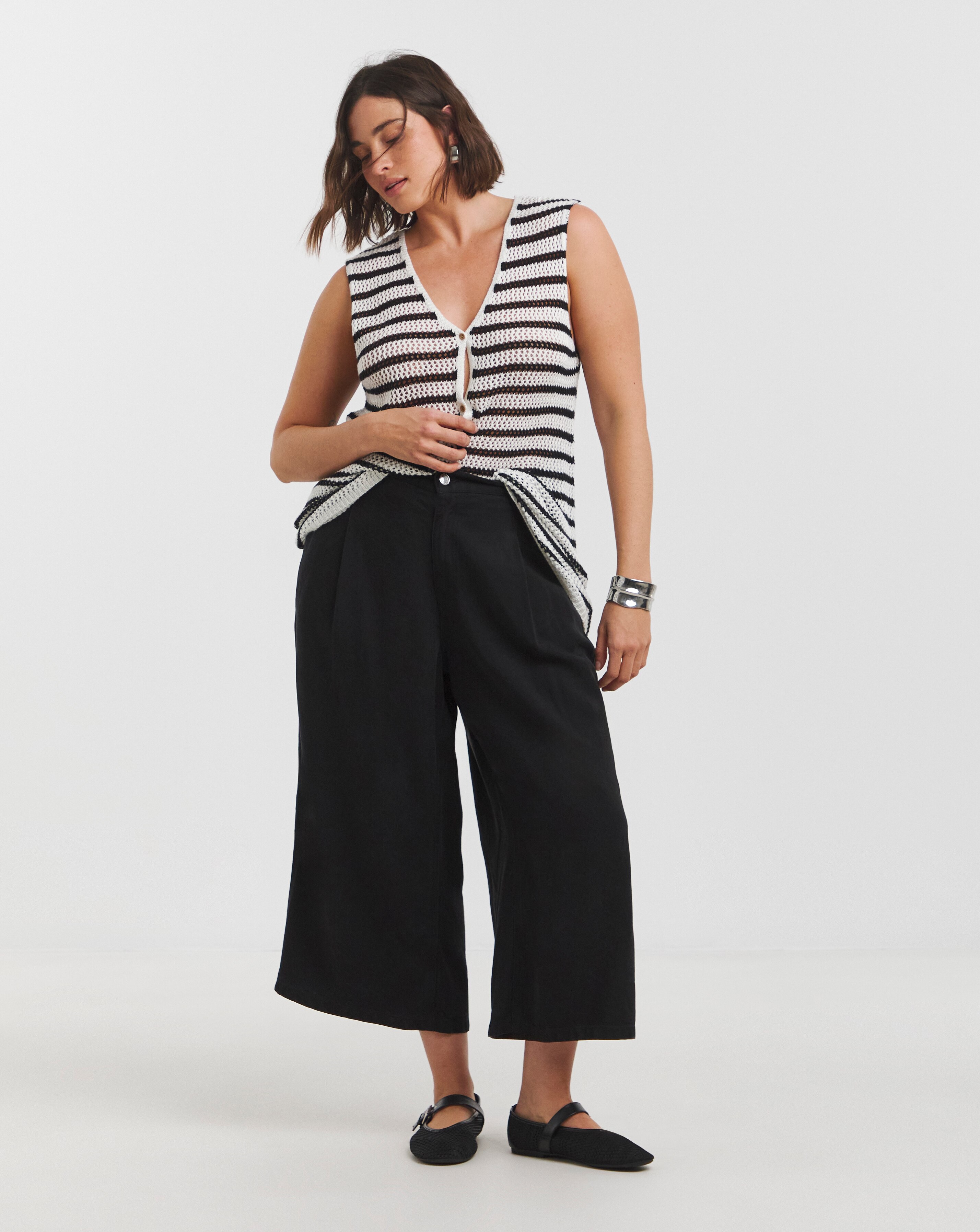 Simply Be Black Crop Wide Leg Jeans with Tencel TM Lyocell