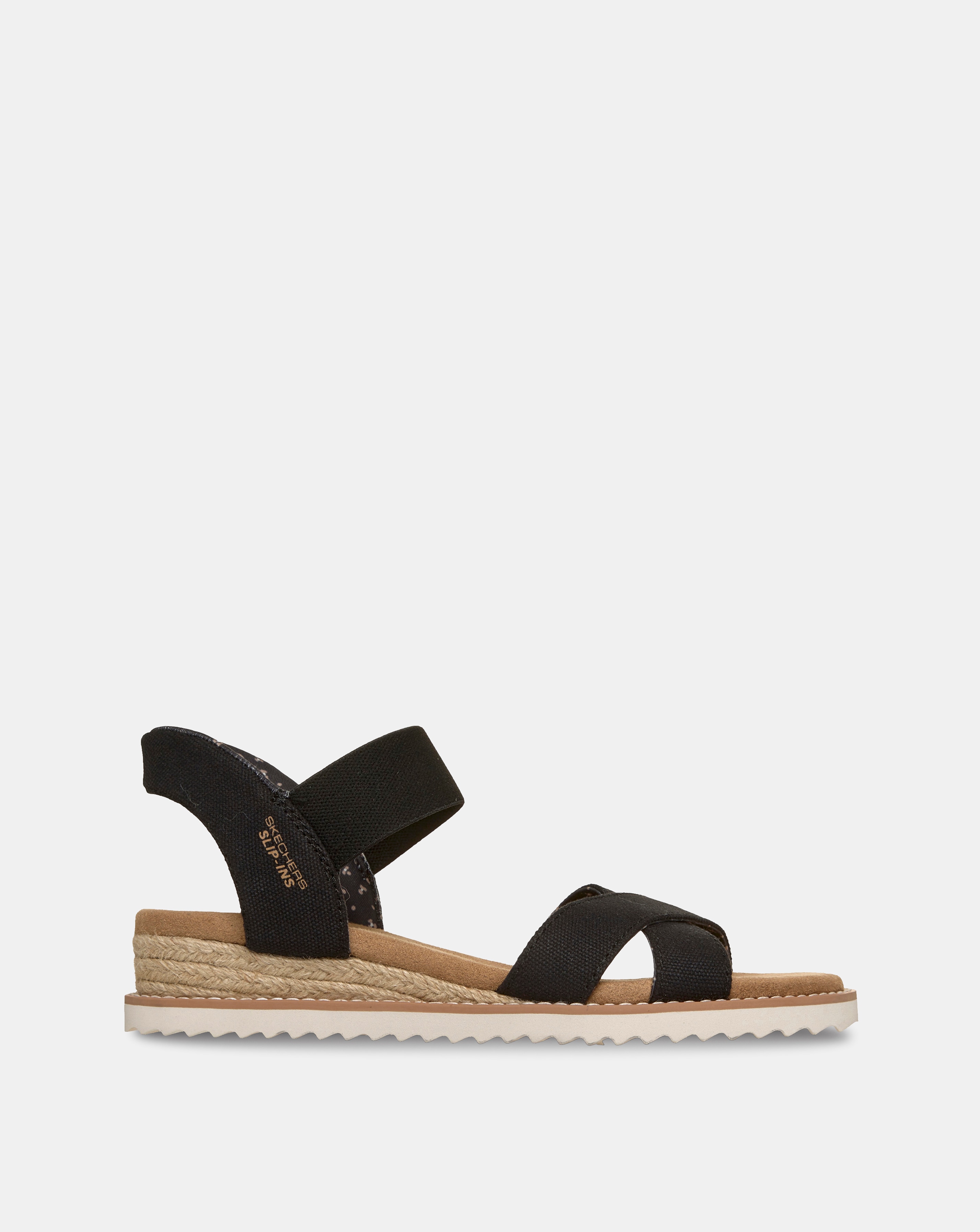 New In - Skechers Bobs Kiss Standard Sandals
