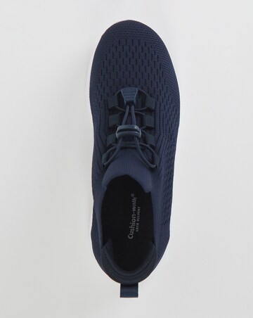 Cushion Walk Toggle Trainers E Fit