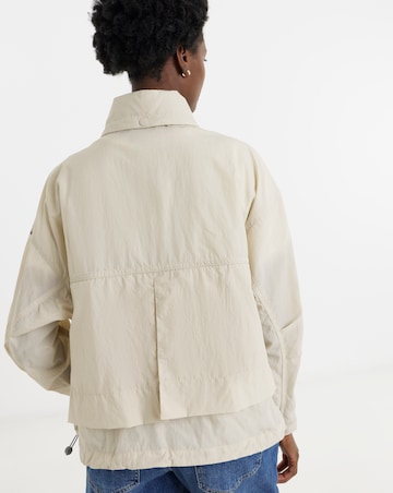 Columbia Paracutie Windbreaker