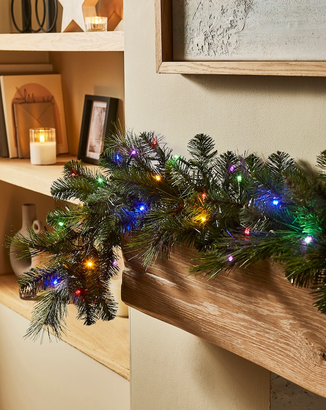Zermatt Dual Colour Pre-Lit Garland
