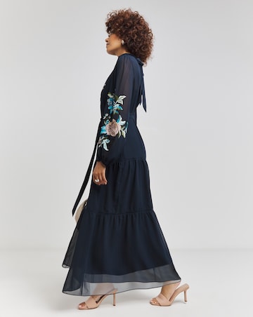 Hope & Ivy Reine Navy Embroidered Midaxi Dress