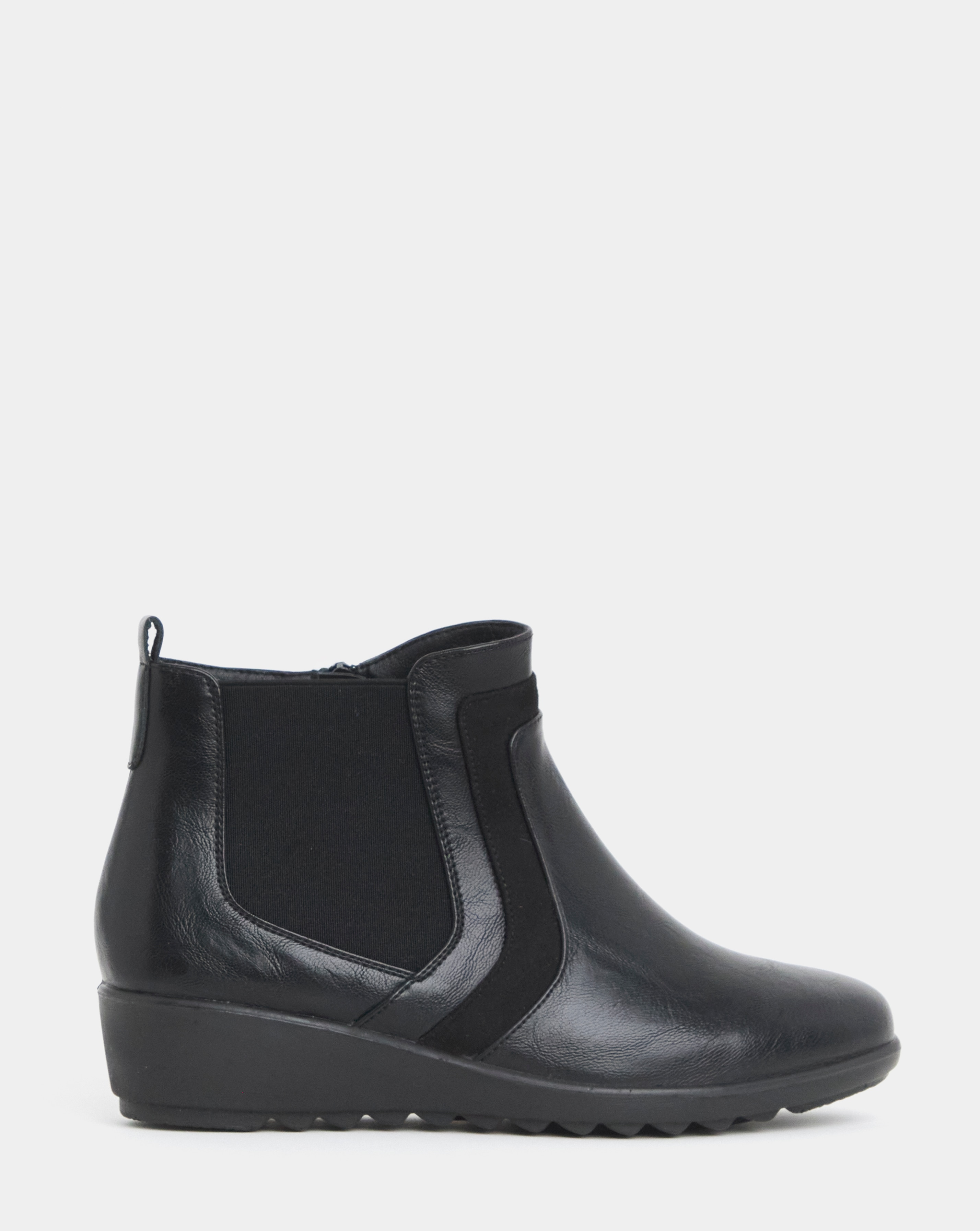 New In - Chelsea Wedge Boots Wide