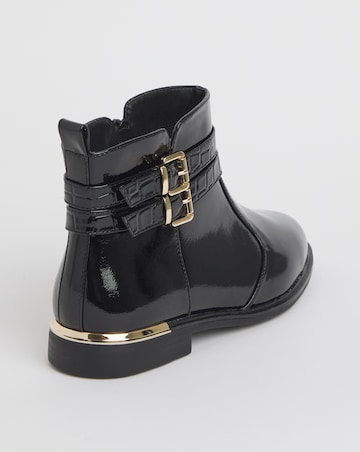 Cushion Walk 2 Strap Buckle Chelsea Boot Wide E Fit