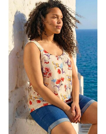 Roman Curve Ditsy Floral V-Neck Top