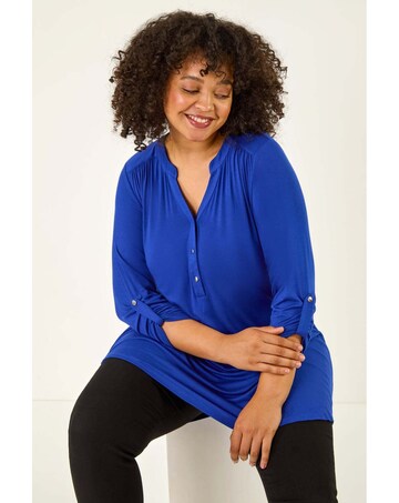 Roman Curve Buttoned Stretch Top