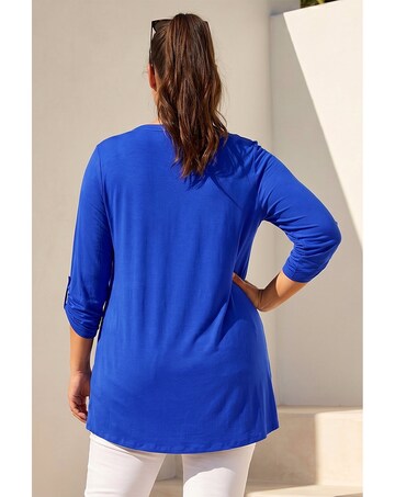 Roman Curve Buttoned Stretch Top