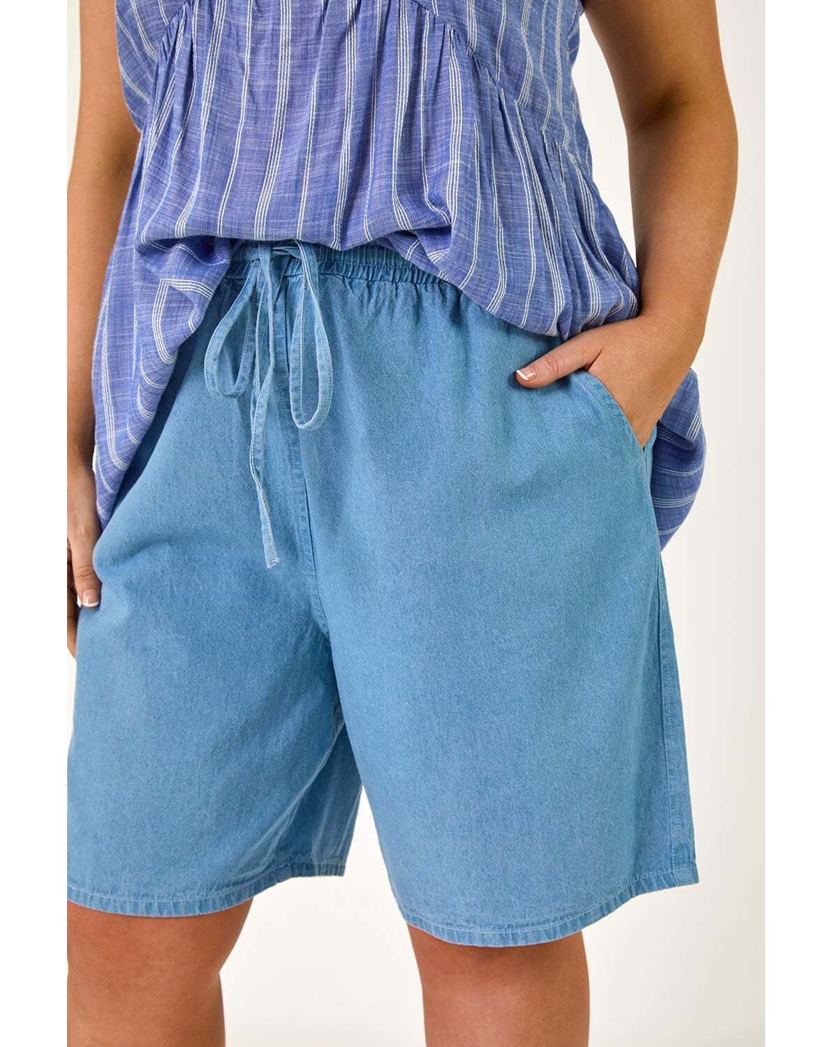 New In - Roman Curve Tie Waist Denim Short