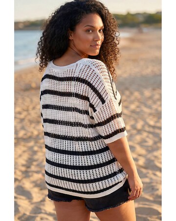 Roman Curve Crochet Knitted Top