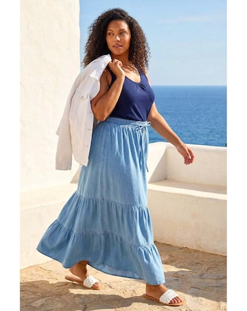 Roman Curve Tiered Woven Maxi Skirt