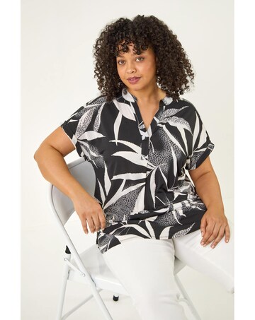 Roman Curve Leaf Print Textured Shirt