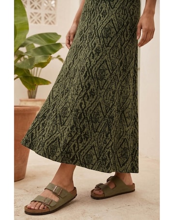 Roman Abstract Diamond Print Midi Skirt