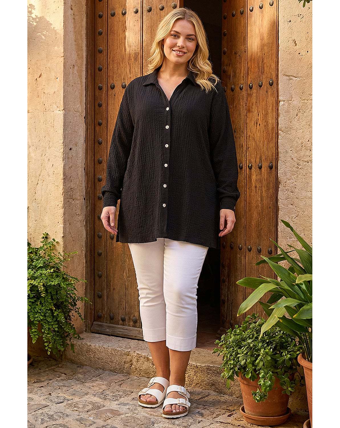New In - Roman Curve Textured Blouse