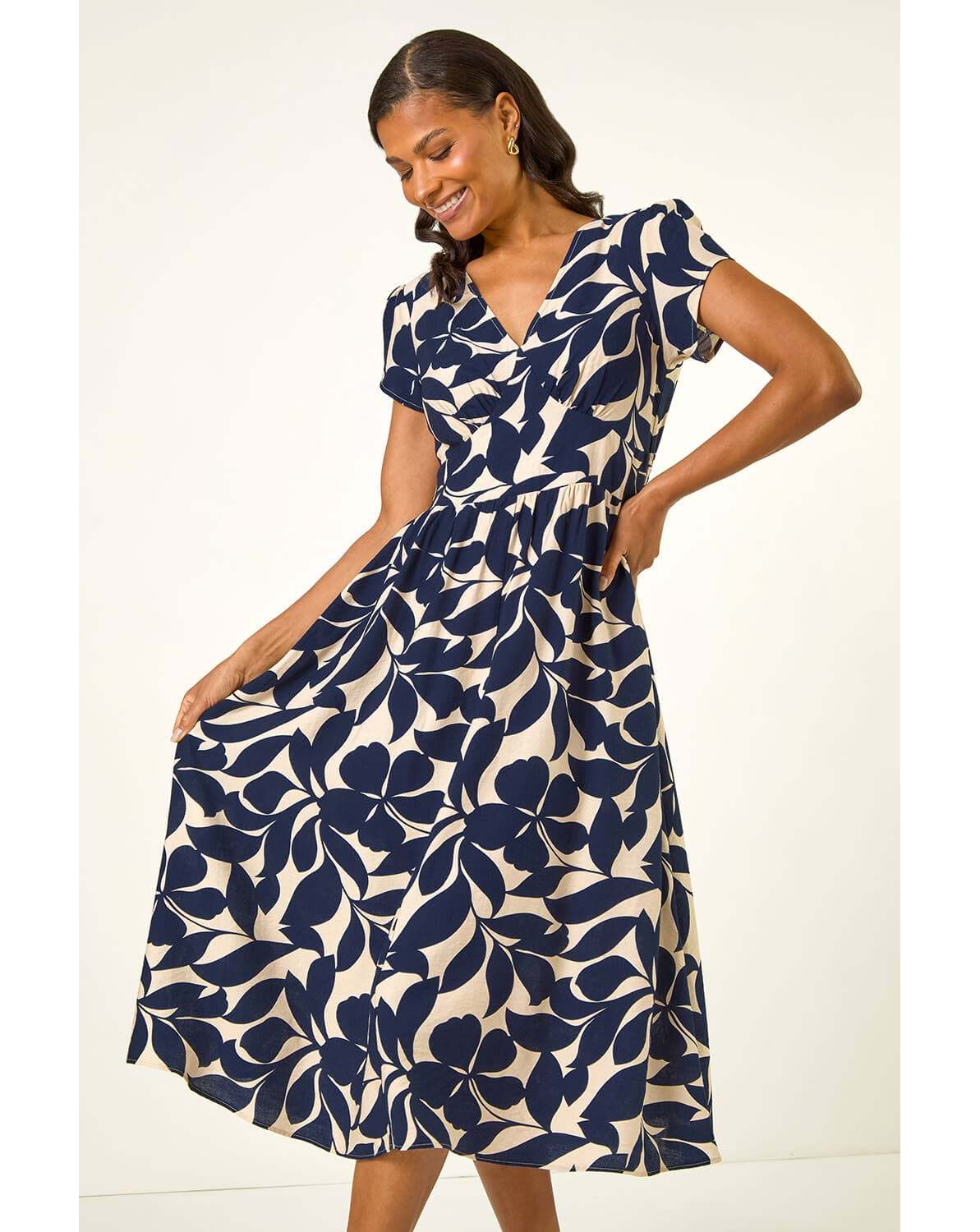 New In - Roman Leaf Print V-Neck Midi Dress