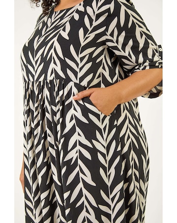 Roman Curve Leaf Print Woven Dress