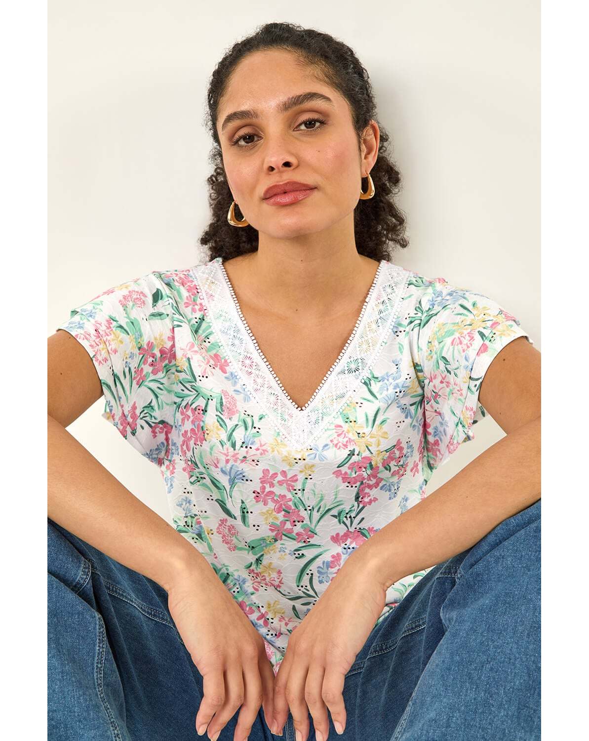 New In - Roman Floral Lace Textured Top