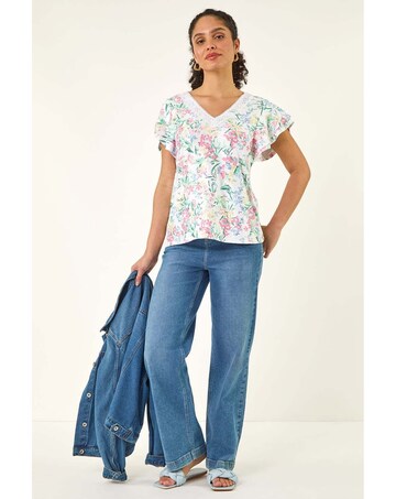 Roman Floral Lace Textured Top