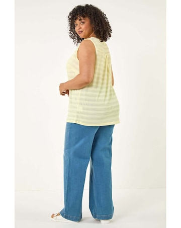 Roman Curve Stripe Textured Vest Top