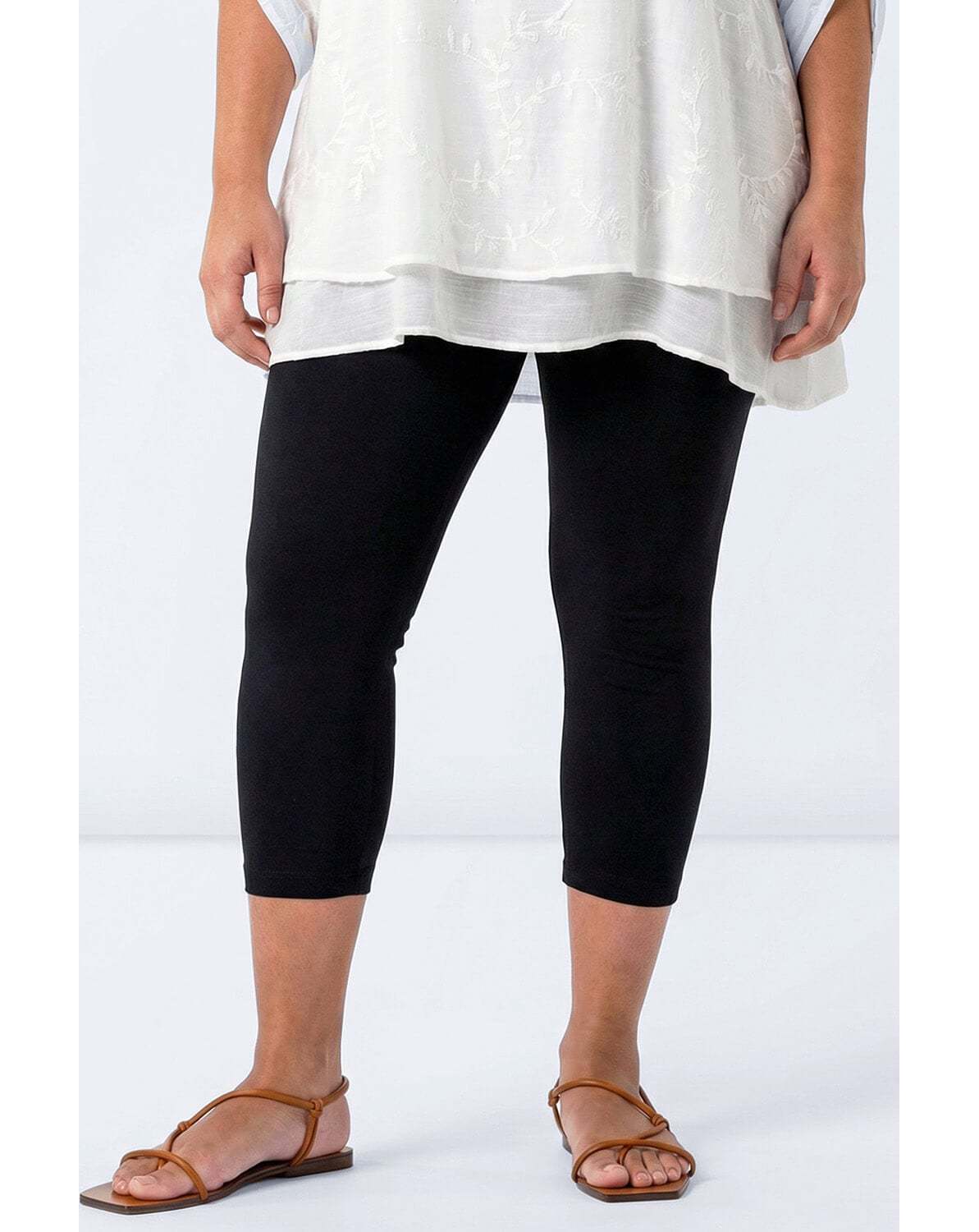 New In - Roman Curve Plain Cropped Leggings