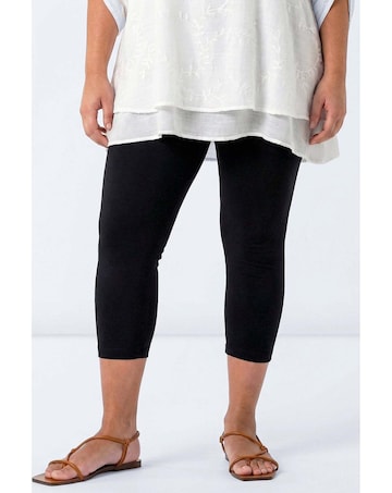 Roman Curve Plain Cropped Leggings
