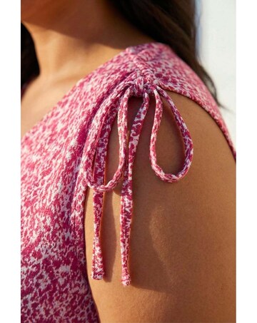 Roman Curve  Ruched Shoulder Vest Top