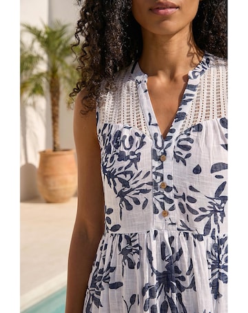 Roman Floral Print Lace Smock Dress