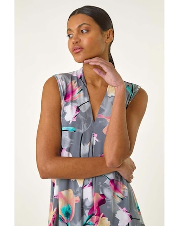 Roman Floral Print Pleat Front Vest