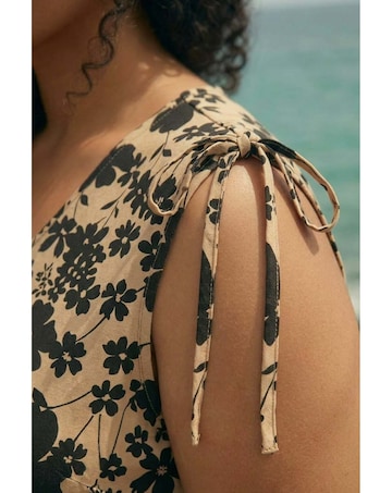 Roman Curve Floral Print Vest Top